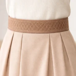 Λάστιχο Μέσης με Γεωμετρικό Σχέδιο Ραμμένο σε Φούστα