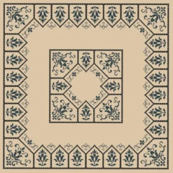 Παραδοσιακό Καρέ για Κέντημα με Ισορροπημένο Σχέδιο και Χρυσές Πινελιές απο το Ύφασμα